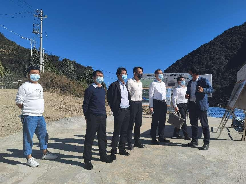 中国工商银行保山分行领导莅临腾冲猴桥口岸国际物流园项目现场考察