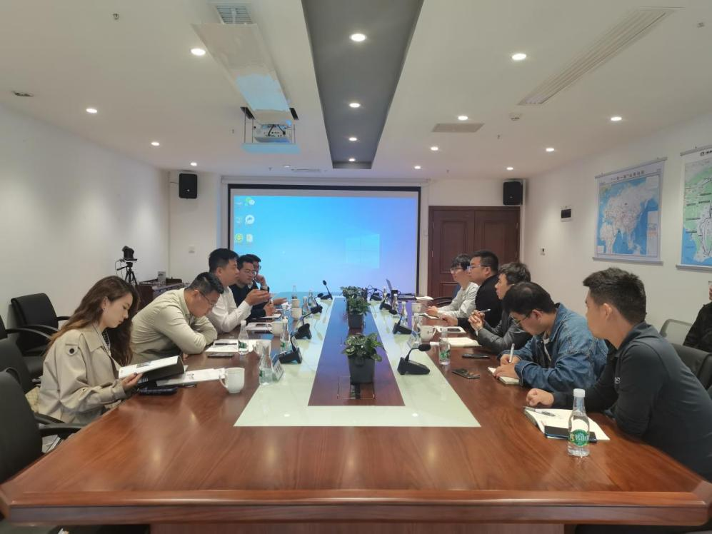 中国（云南）自由贸易试验区党工委委员副主任李琳一行到瑞和锦程参观交流