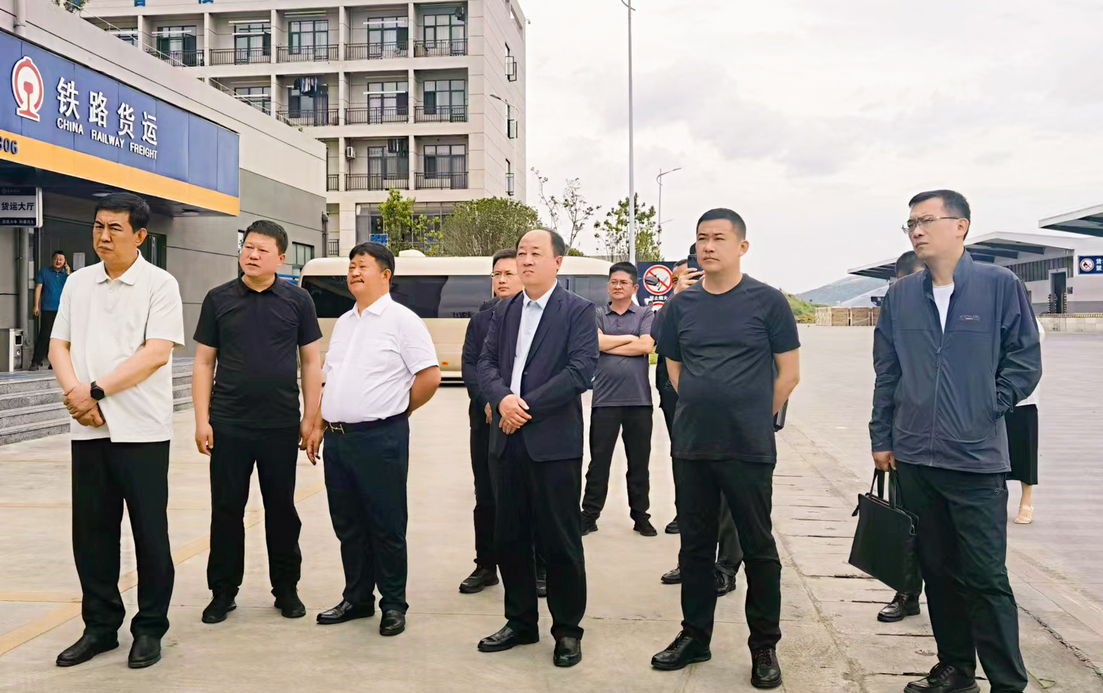 黑河市人民政府代表团至瑞和锦程蒲缥公铁联运物流园考察交流